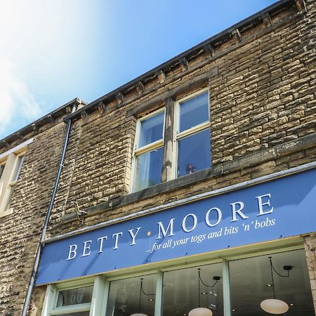Main Street View Lägenhet Keighley Exteriör bild